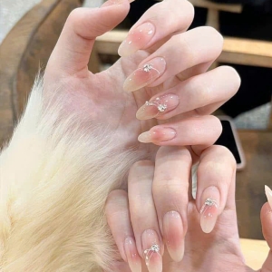 nails-natural