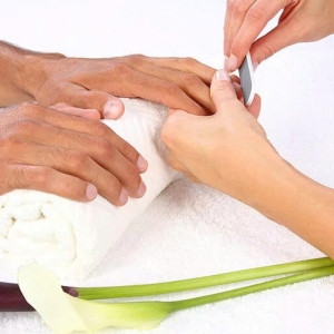 manikre-fr-mnner-und-senioren-in-rostock-professionelle-nagelpflege-bei-ruby-nails-rostock-ohne-termin