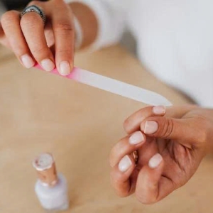 nagelpflege-nach-dem-studio-profi-tipps-von-ruby-nails-rostock