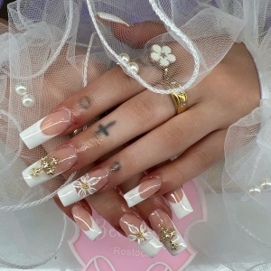 nachhaltige-nagelpflege-in-rostock-ko-pedikre-green-beauty-bei-ruby-nails-rostock